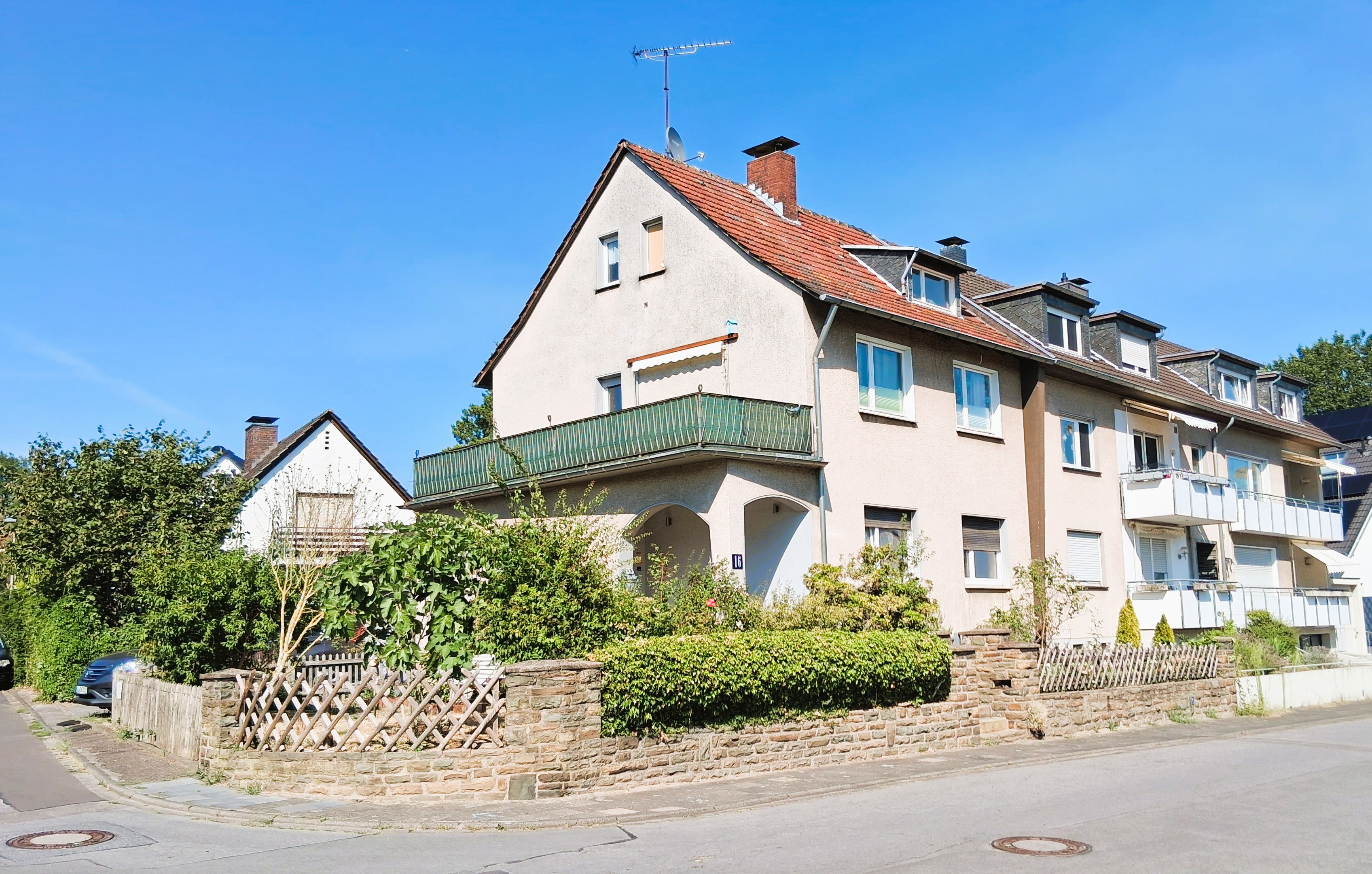 Reihen-Endhaus mit Um- und Anbau, Am Adler, Leichlingen